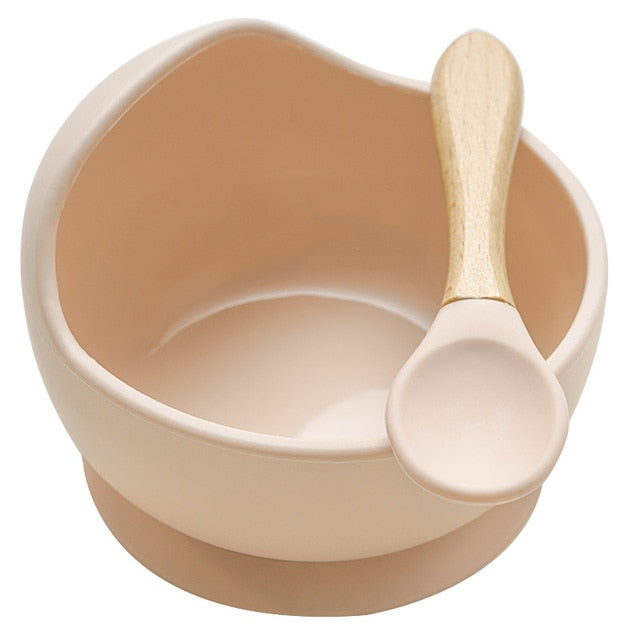 Bowl and spoon set.